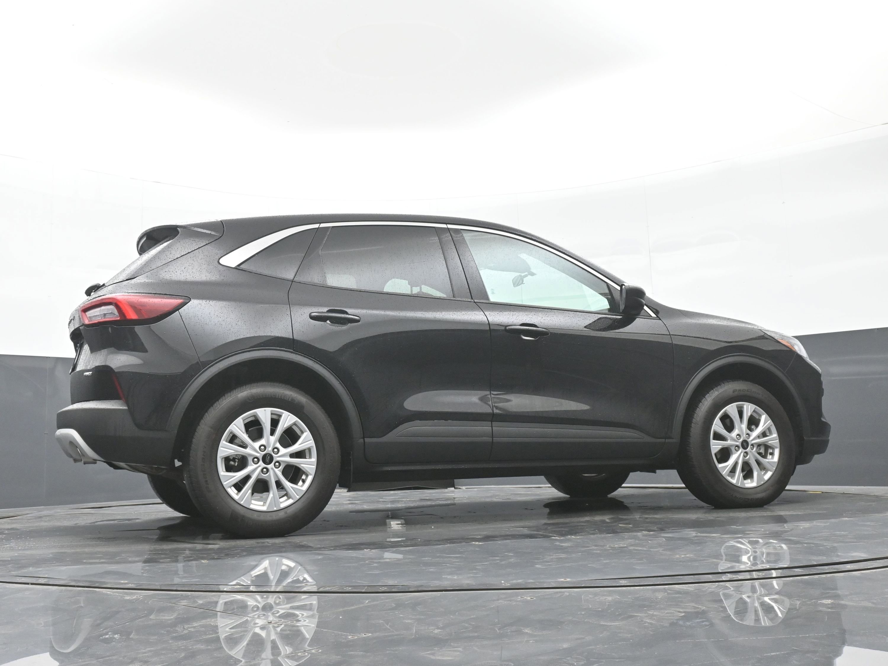 Used 2024 Ford Escape Active AWD/4WD image 39