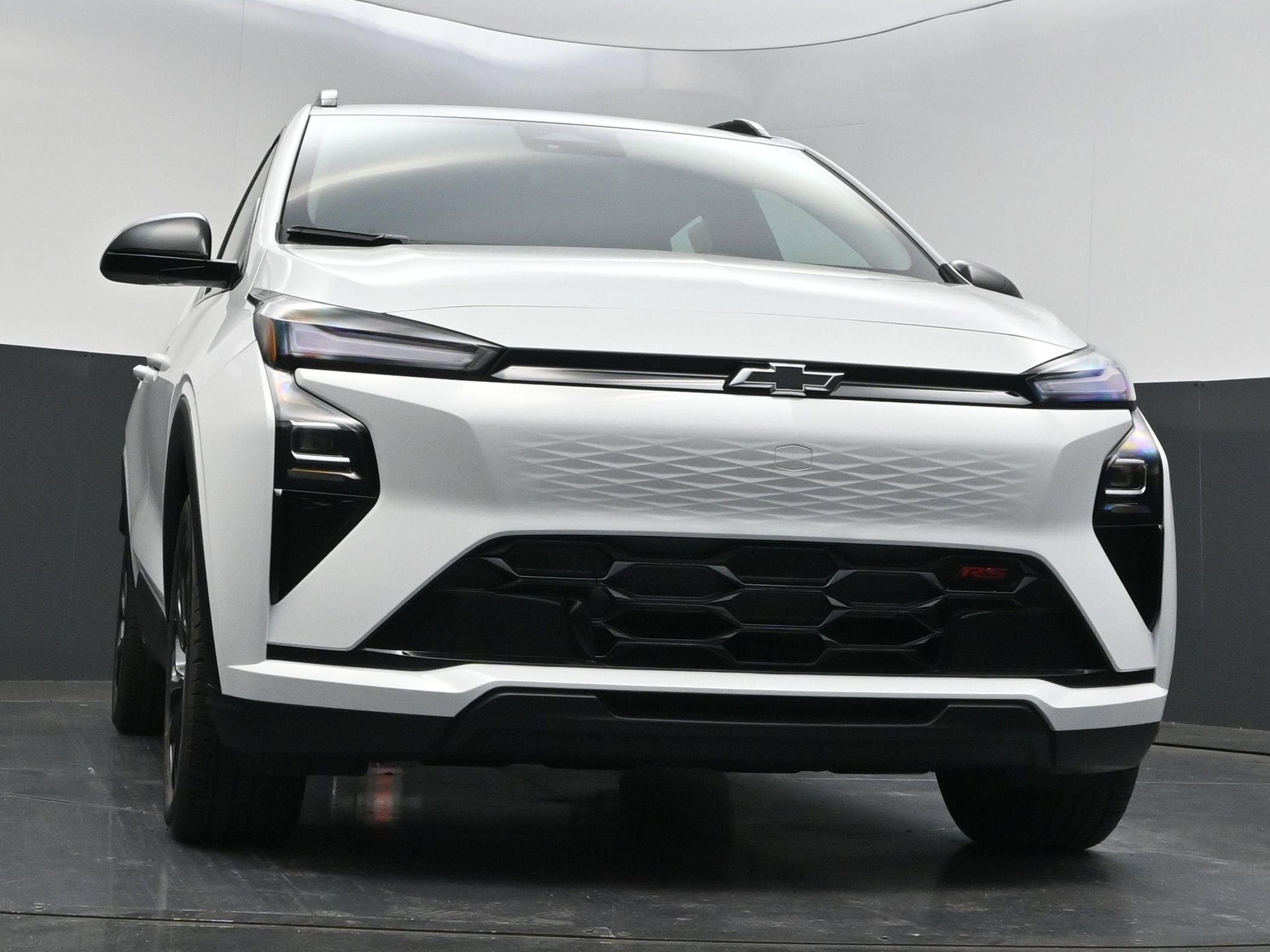 New 2027 Chevrolet Bolt RS FWD image 36