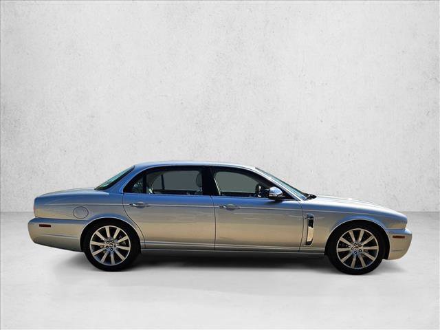 Used 2008 Jaguar XJ8 L image 4