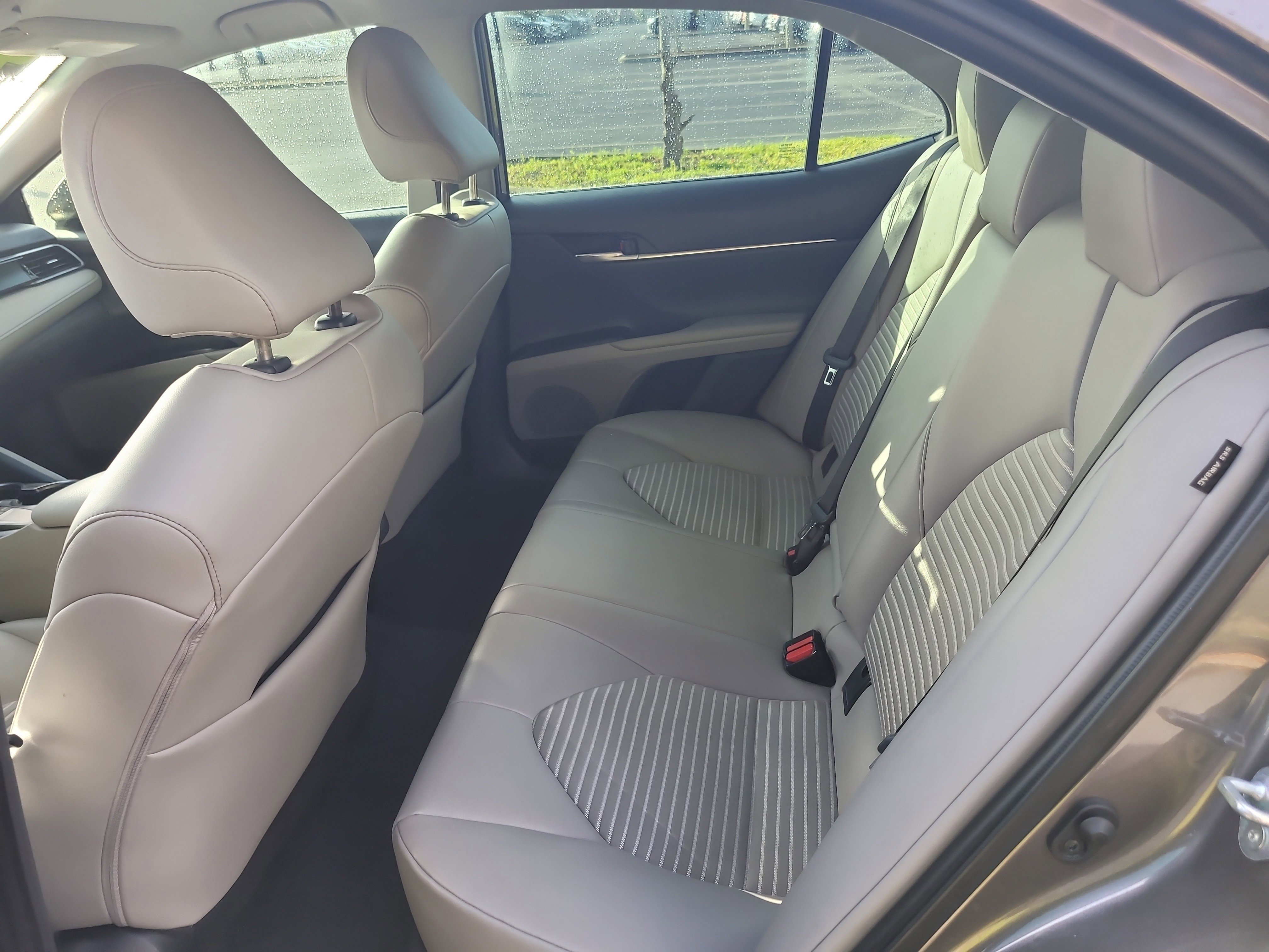 Used 2024 Toyota Camry SE w/ Convenience Package image 13