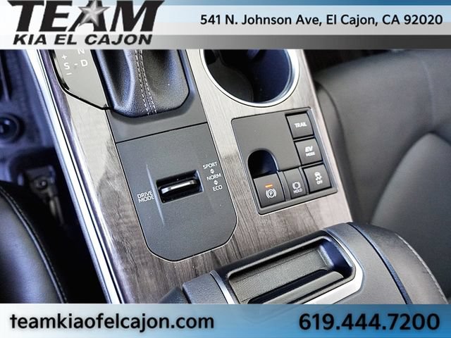 Used 2023 Toyota Highlander Limited AWD/4WD image 32