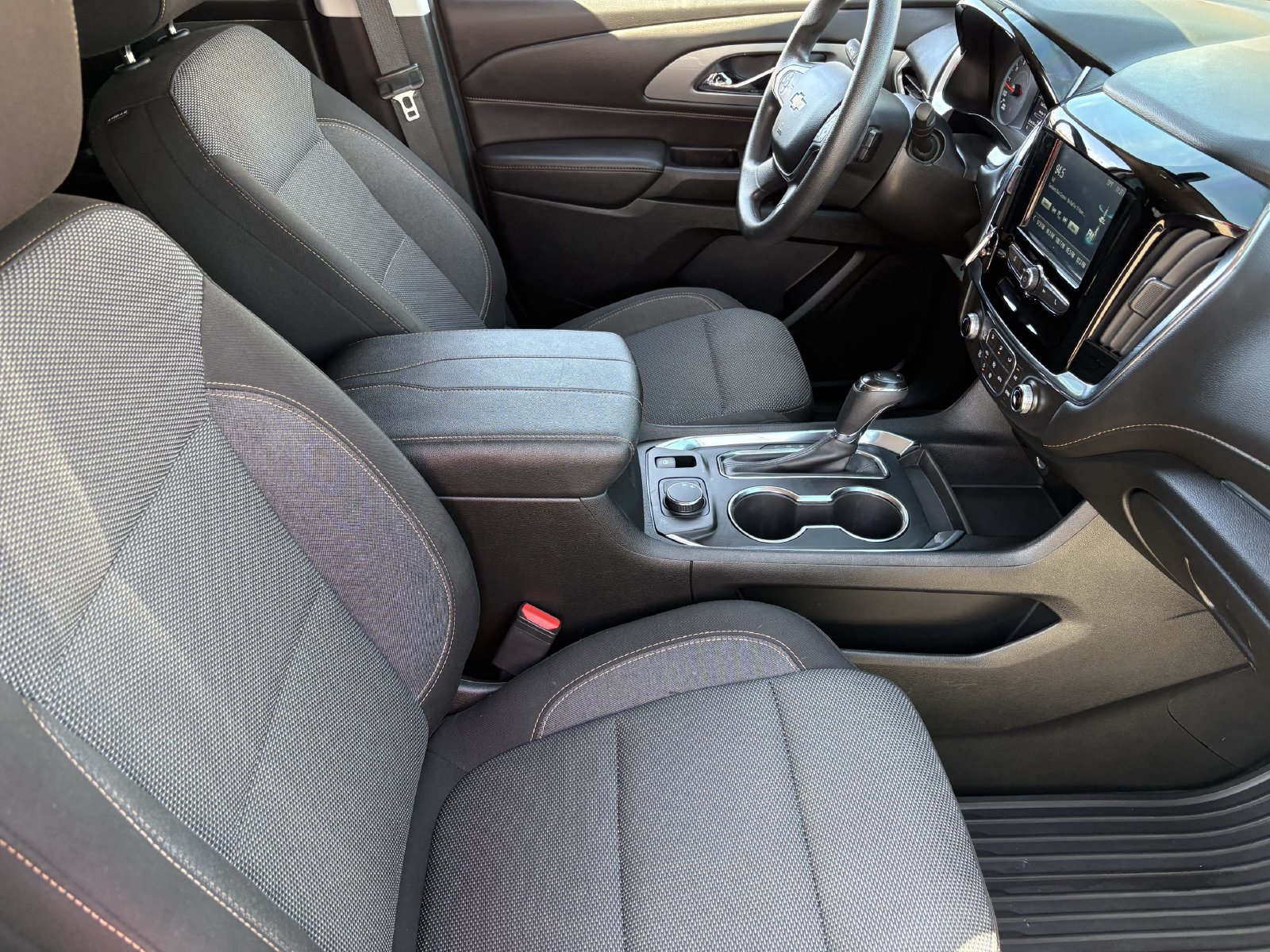Used 2019 Chevrolet Traverse LS FWD image 13