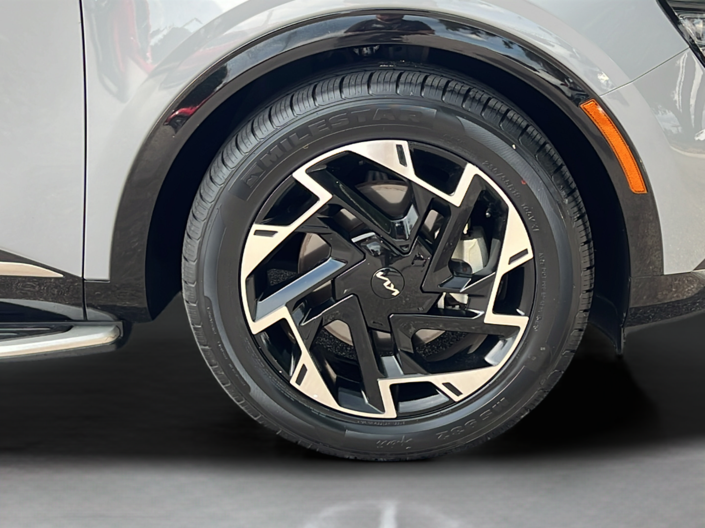 Certified 2025 Kia Sportage SX FWD image 10