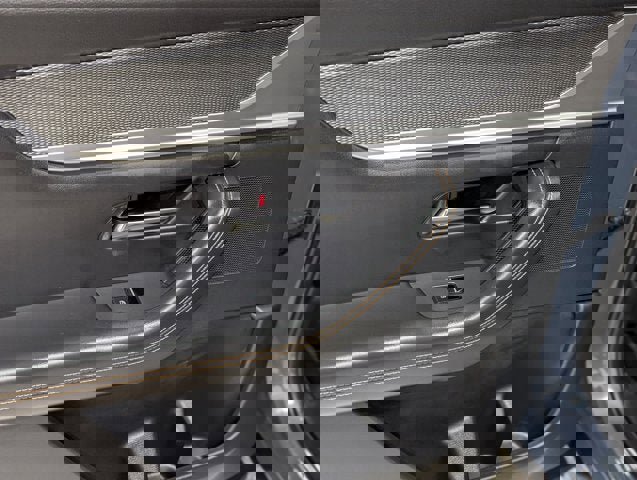 Used 2025 MAZDA CX-70 3.3 Turbo S w/ Premium Package image 18