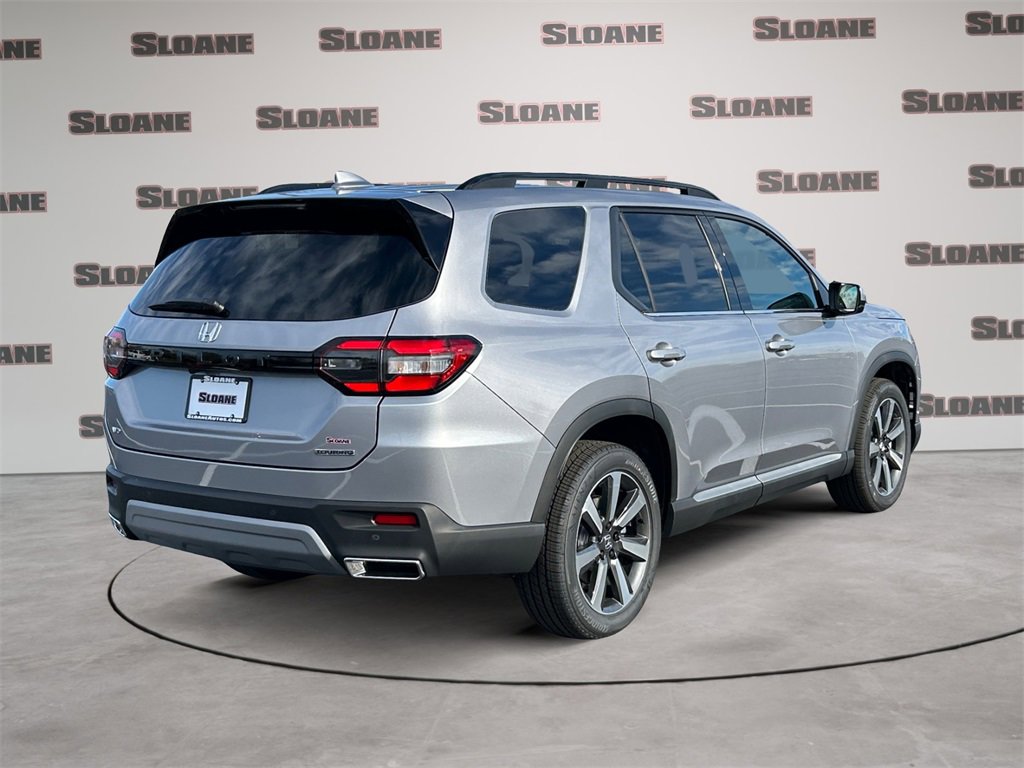 New 2025 Honda Pilot Touring image 5