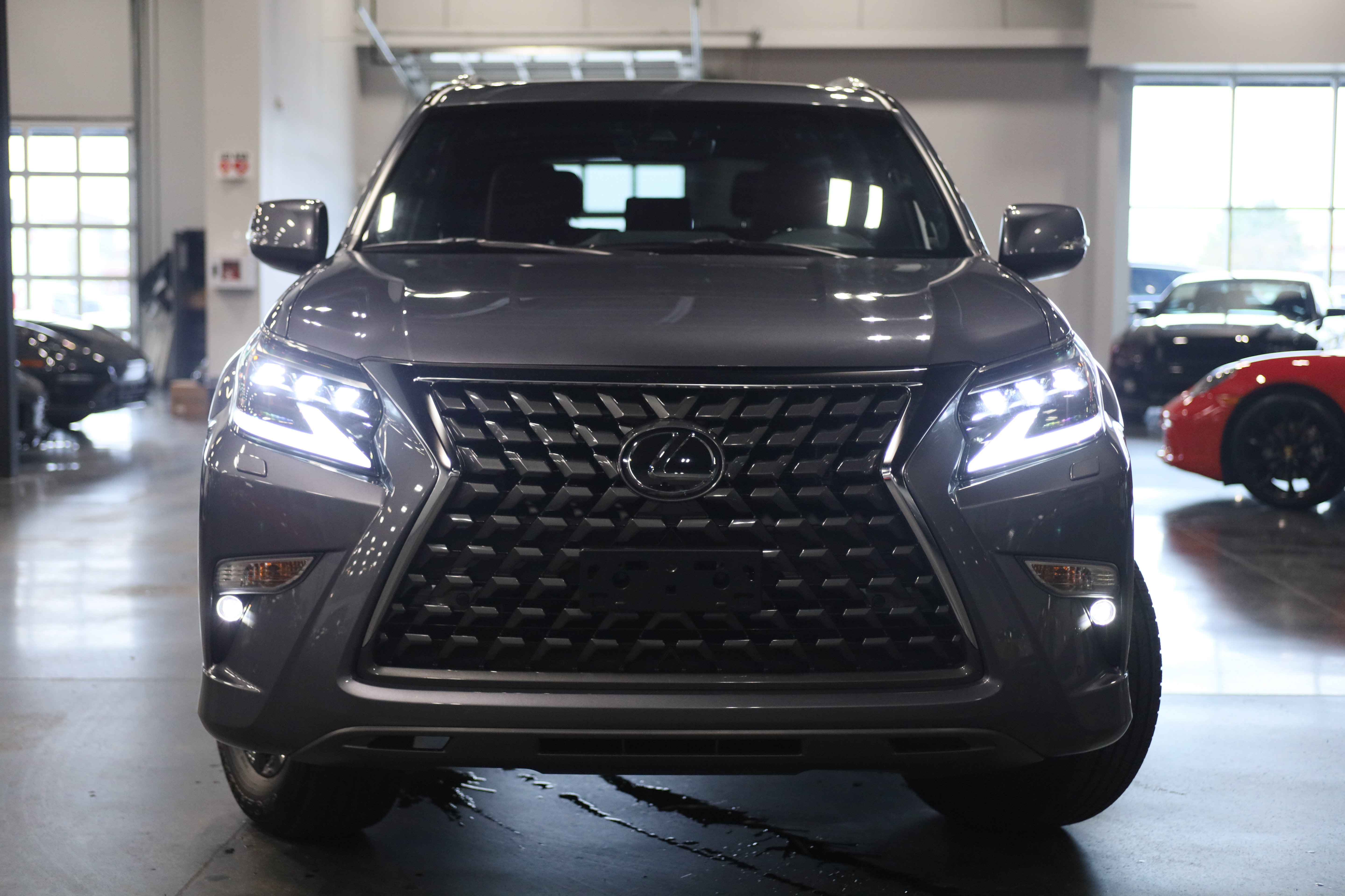 Used 2021 Lexus GX 460 Premium w/ Premium Package AWD/4WD image 2