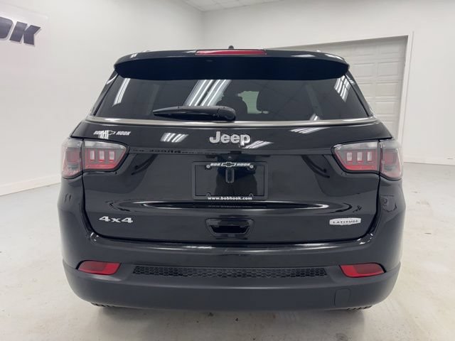 Used 2024 Jeep Compass Latitude AWD/4WD image 6