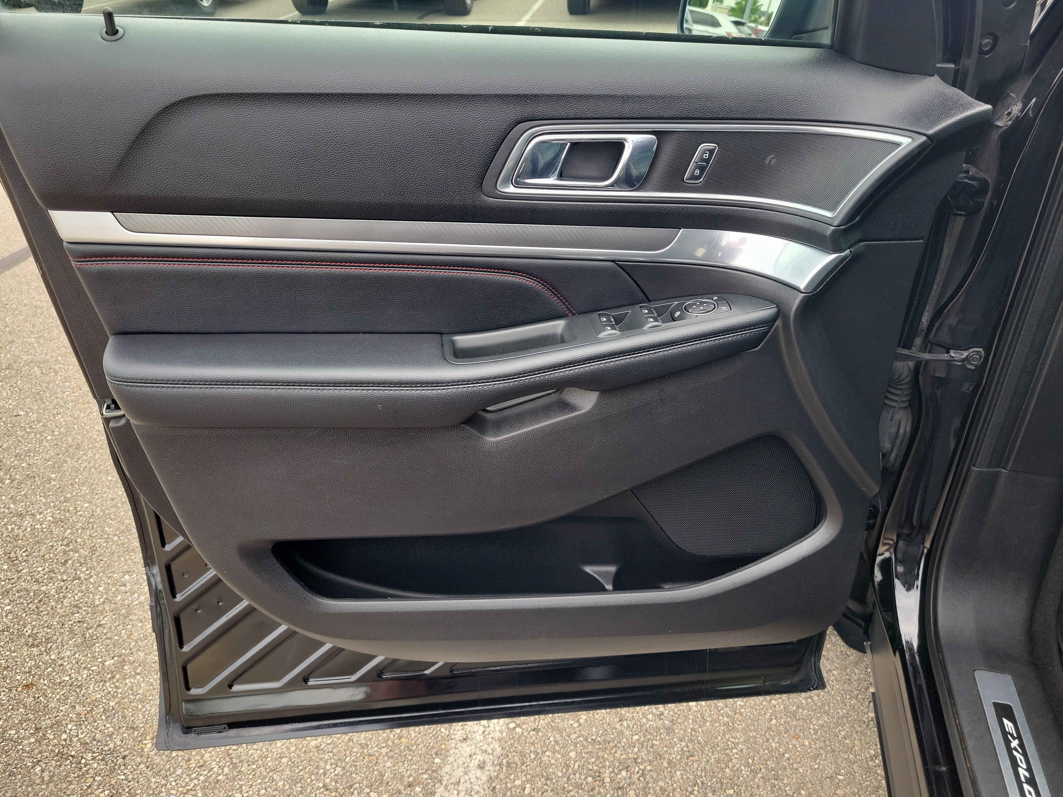Used 2017 Ford Explorer Sport AWD/4WD image 19