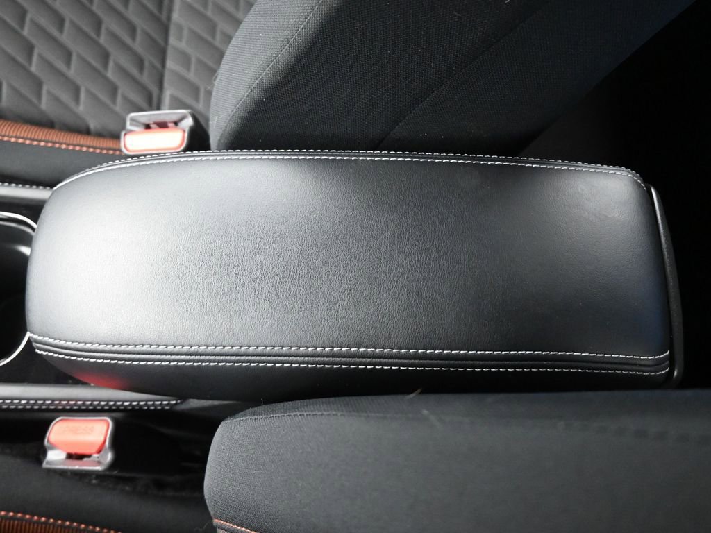 Used 2023 Nissan Kicks SR image 37