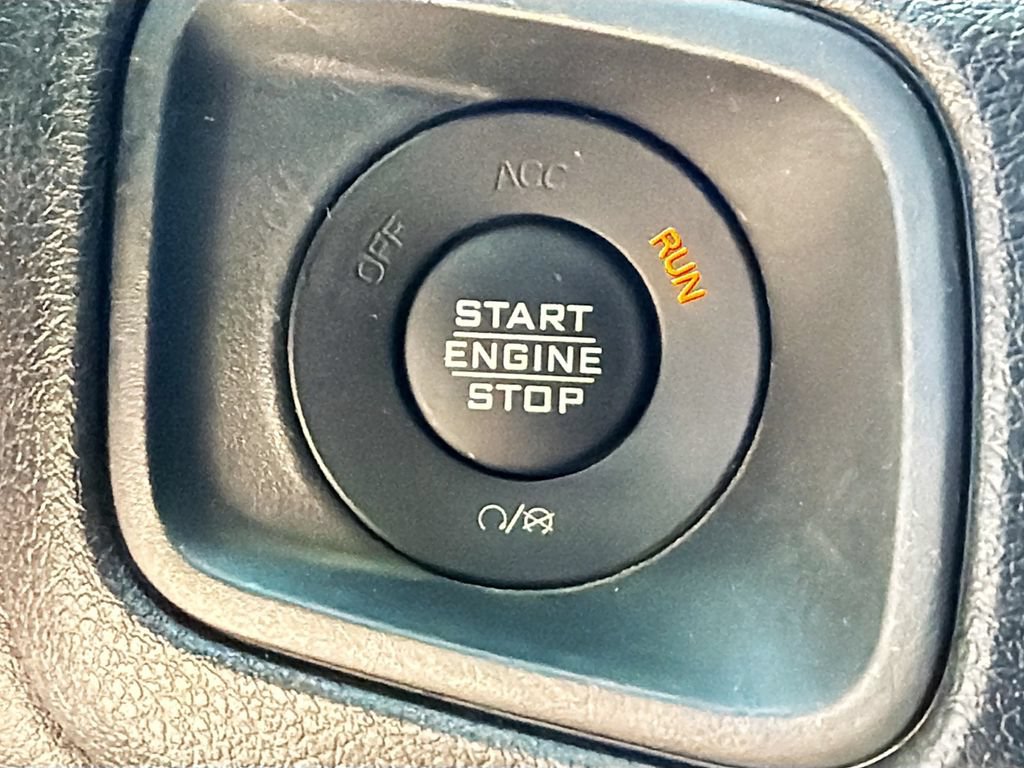 Used 2024 Jeep Wrangler Unlimited Sport AWD/4WD image 30