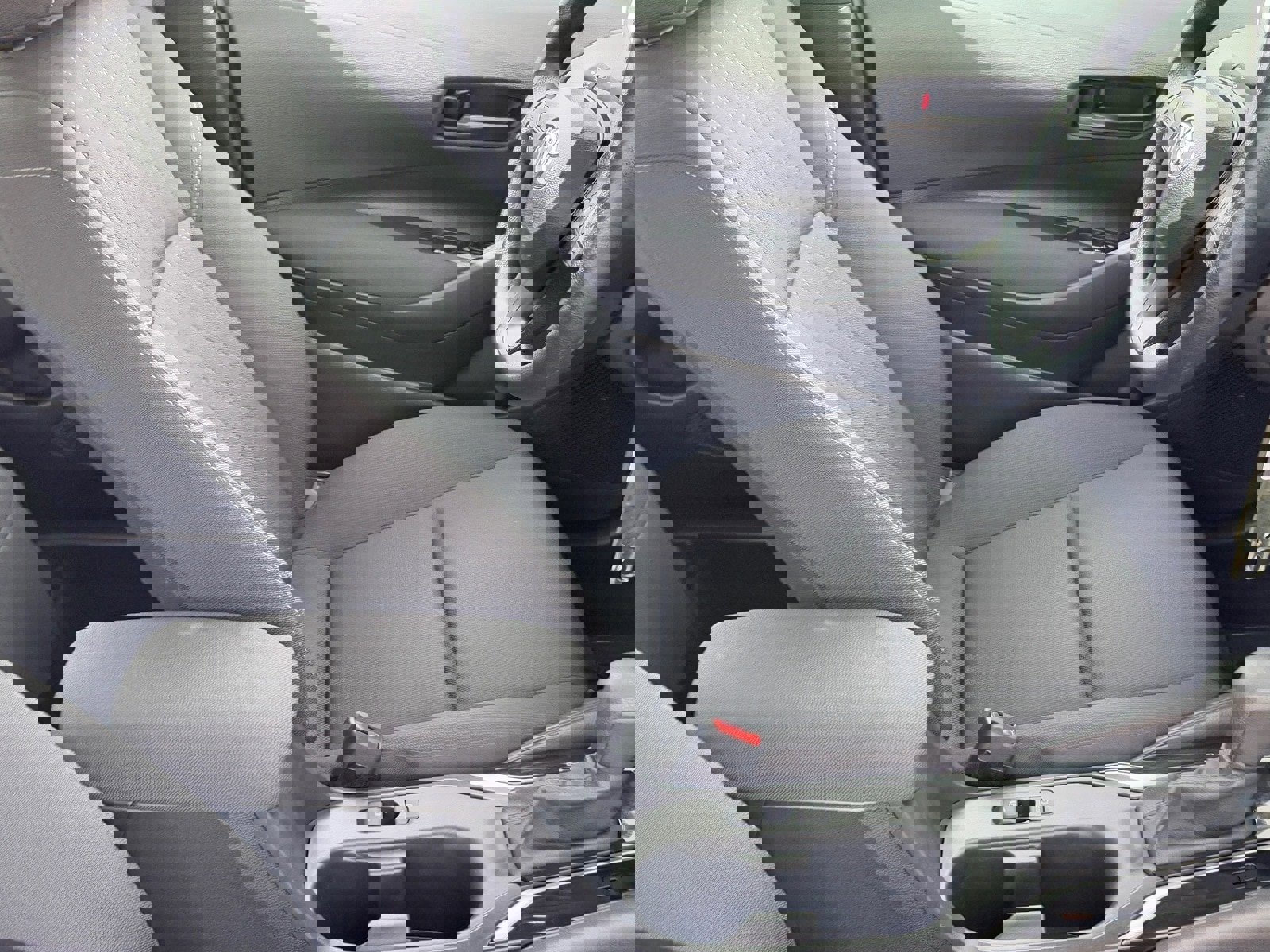 Used 2025 Toyota Corolla LE image 10