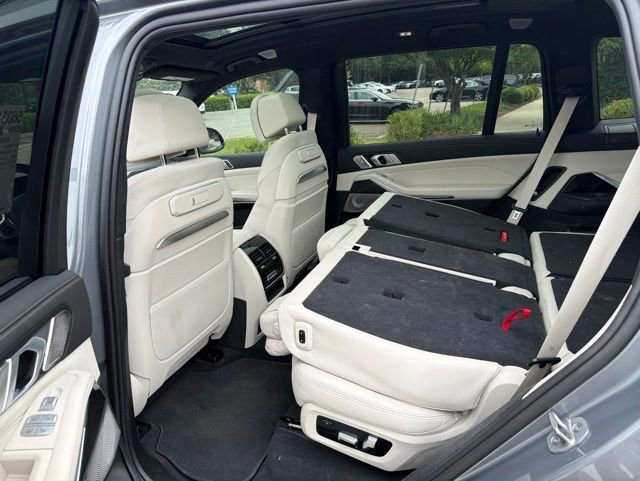 Used 2024 BMW X7 M60i AWD/4WD image 11