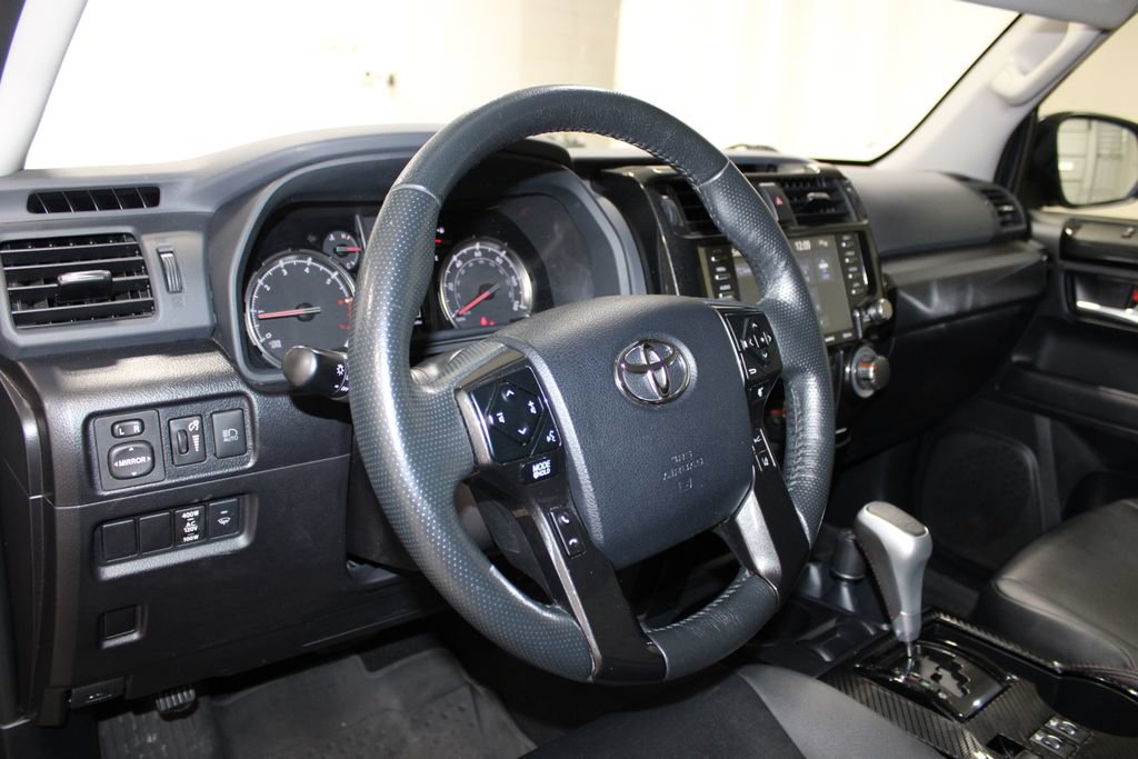 Used 2023 Toyota 4Runner TRD Off-Road Premium AWD/4WD image 17