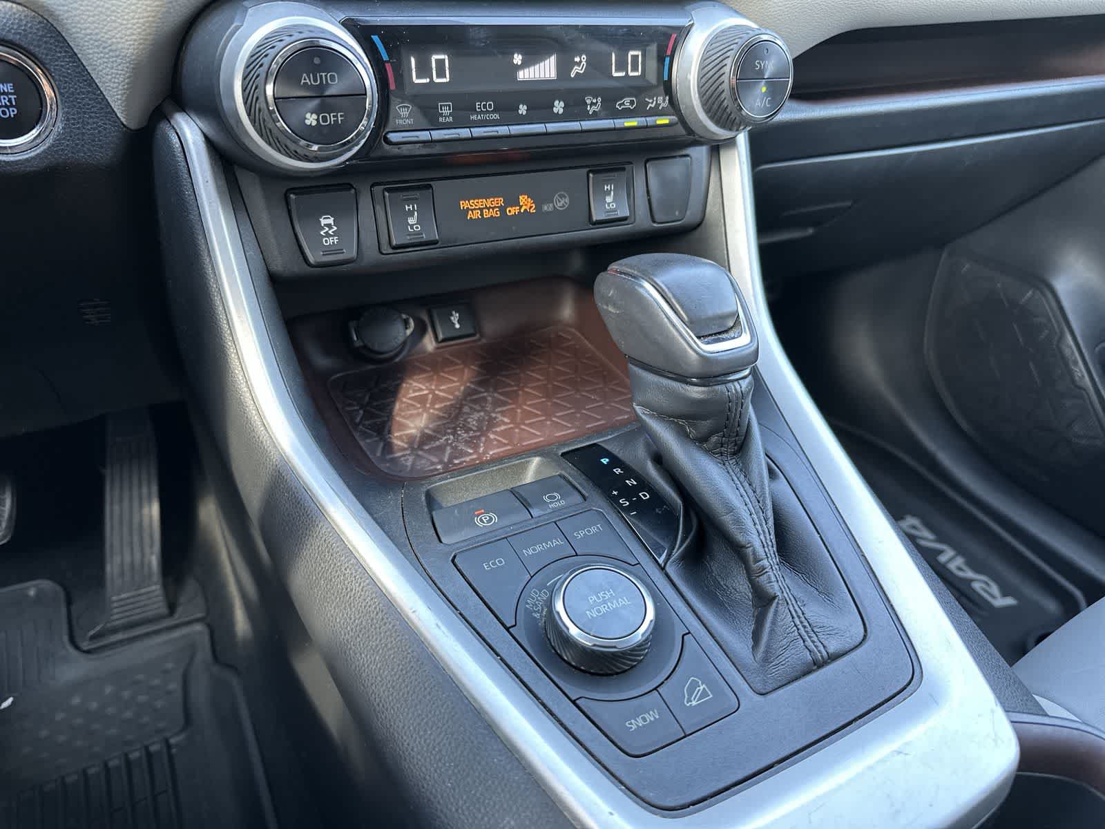 Used 2020 Toyota RAV4 Limited w/ All Weather Liner Package AWD/4WD image 22