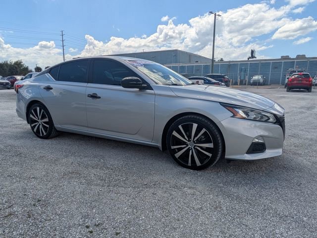 Used 2021 Nissan Altima 2.5 SR image 1