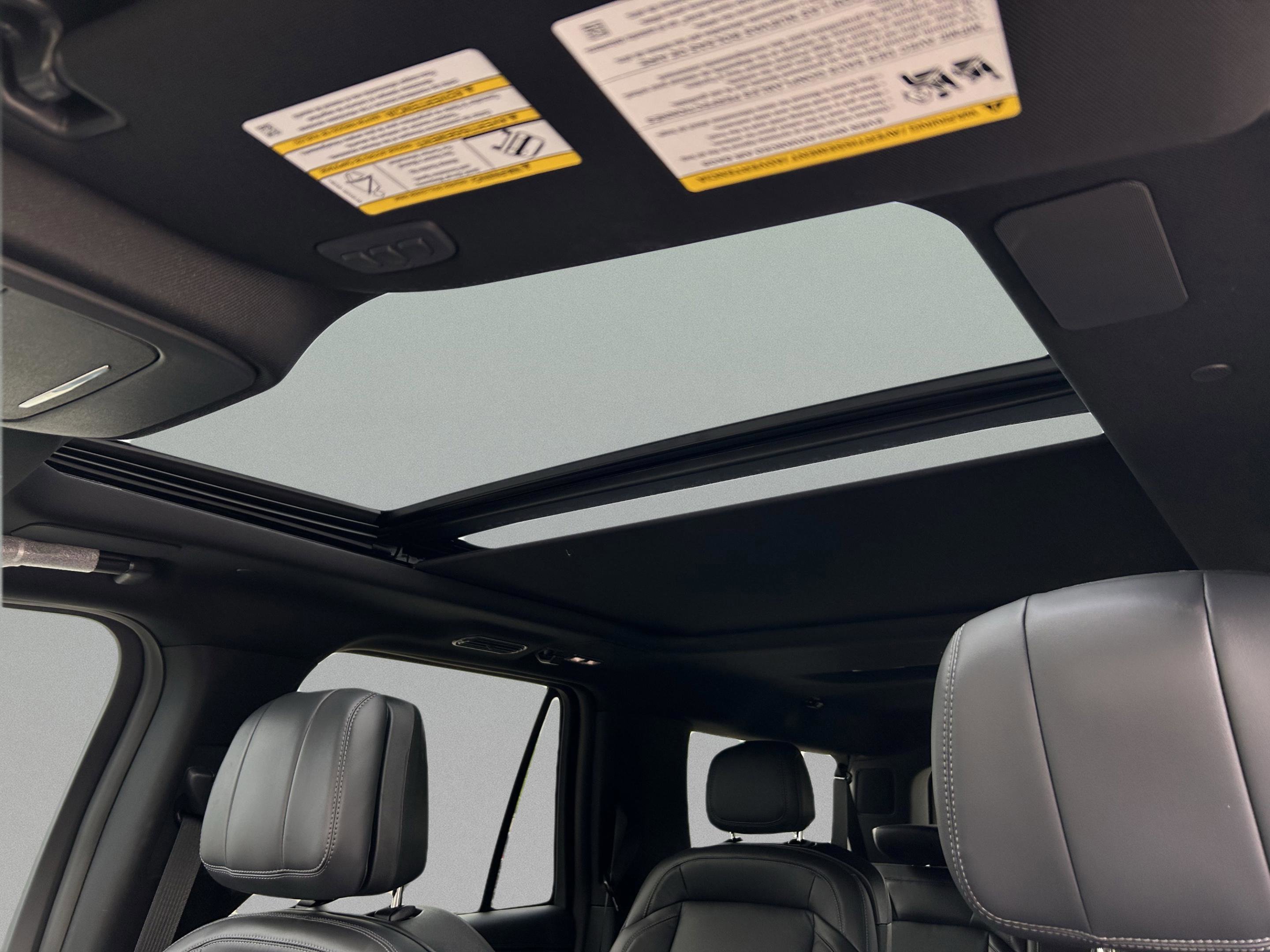 New 2025 Lincoln Navigator L Reserve w/ Jet Appearance Package image 19