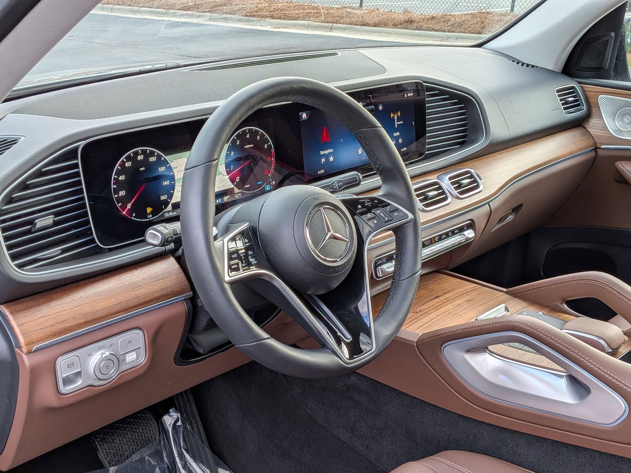 Used 2025 Mercedes-Benz GLE 350 4MATIC image 12