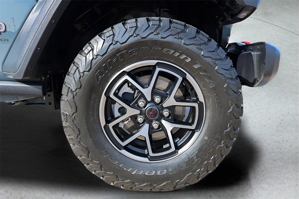 Used 2025 Jeep Wrangler Unlimited Rubicon image 25