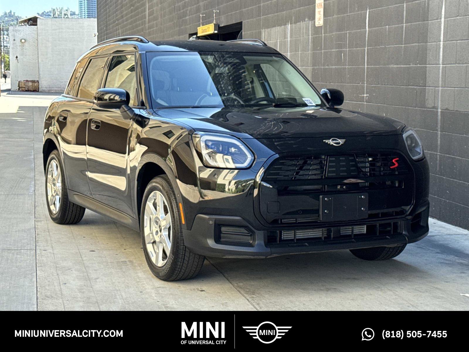 Used 2025 MINI Cooper Countryman S image 1