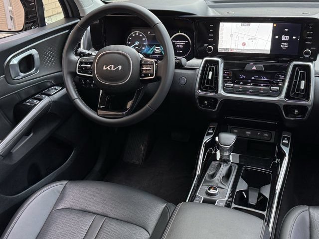 Used 2023 Kia Sorento SX AWD/4WD image 17