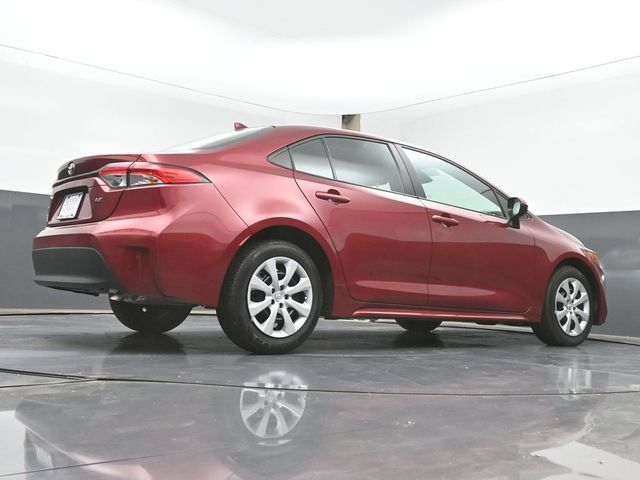 Used 2025 Toyota Corolla LE FWD image 43