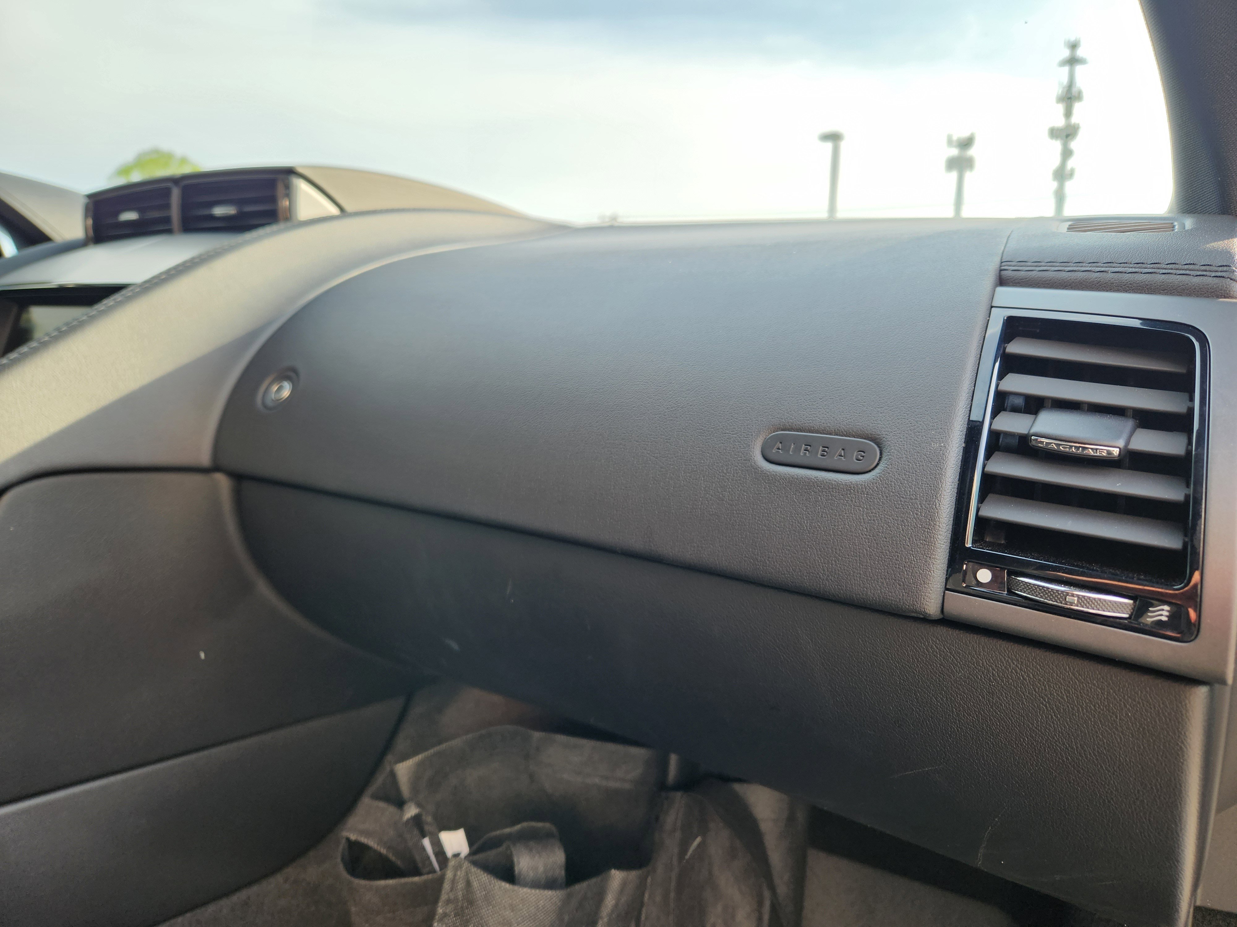 Used 2017 Jaguar F-TYPE Coupe image 14