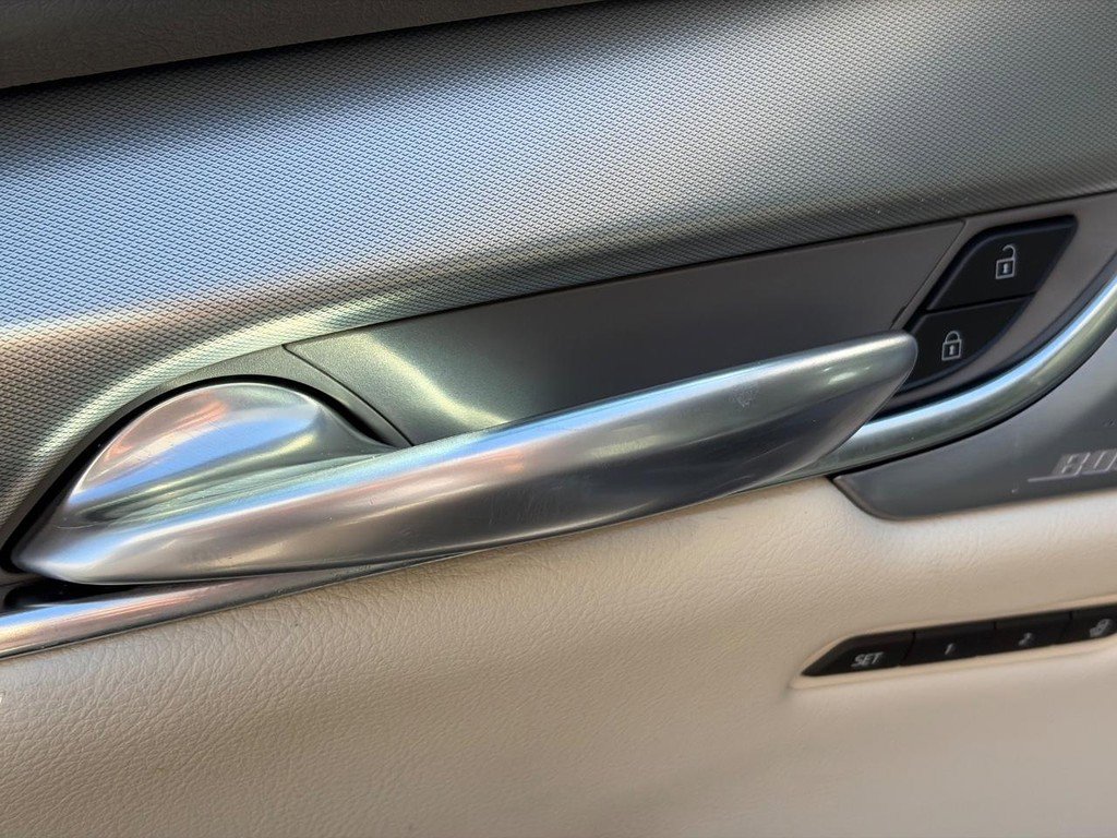 Certified 2023 Cadillac XT5 Premium Luxury AWD/4WD image 18