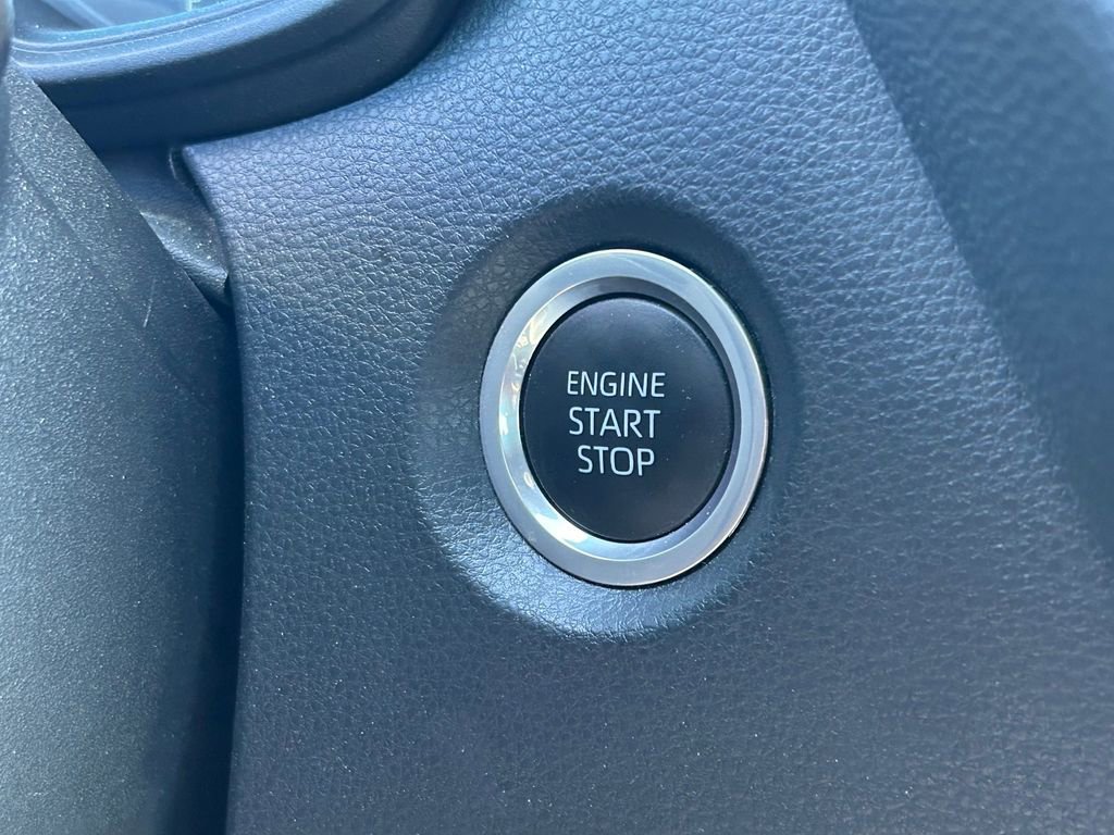 Certified 2024 Toyota Corolla SE image 24