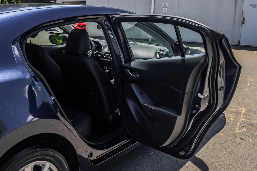 Used 2016 MAZDA MAZDA3 i Grand Touring FWD image 18