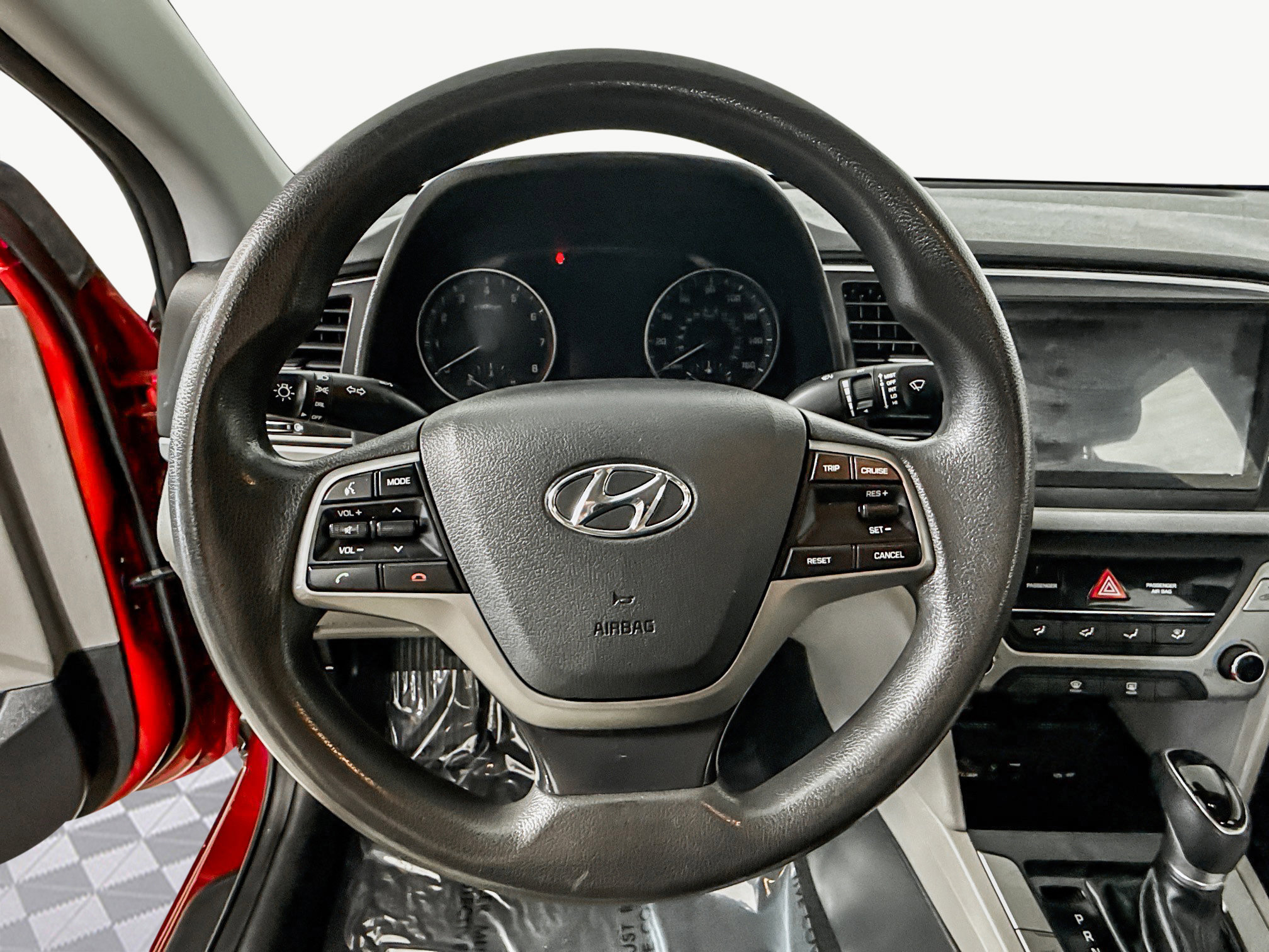 Used 2017 Hyundai Elantra SE image 13