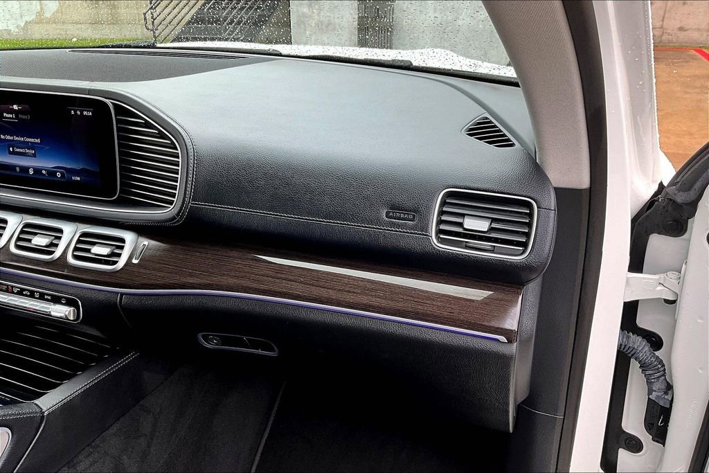 Used 2024 Mercedes-Benz GLS 450 4MATIC image 23