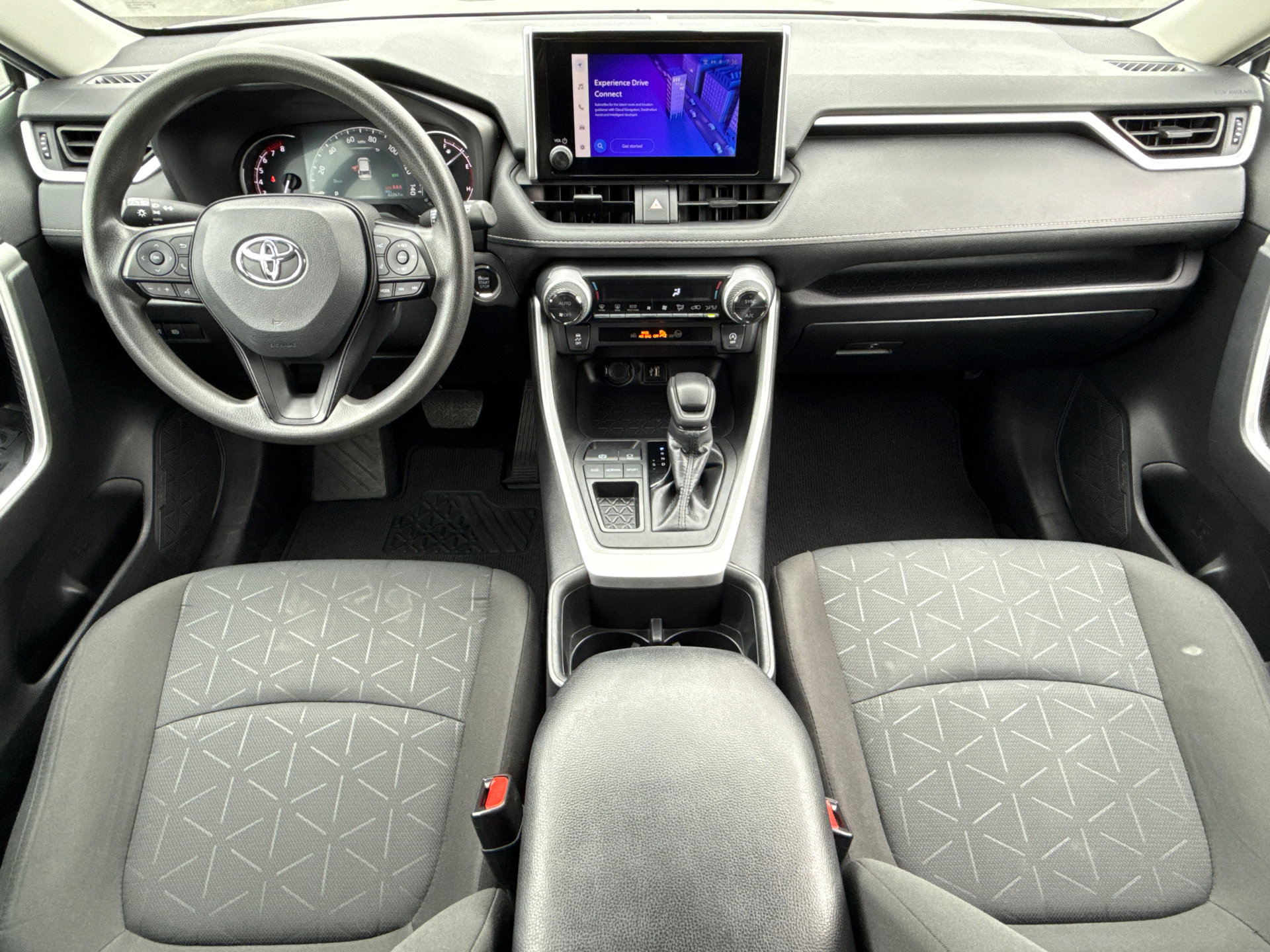 Certified 2024 Toyota RAV4 XLE FWD image 18