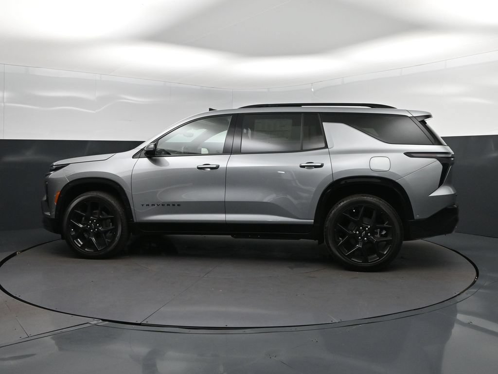 New 2026 Chevrolet Traverse RS w/ LPO, Floor Liner Package FWD image 4