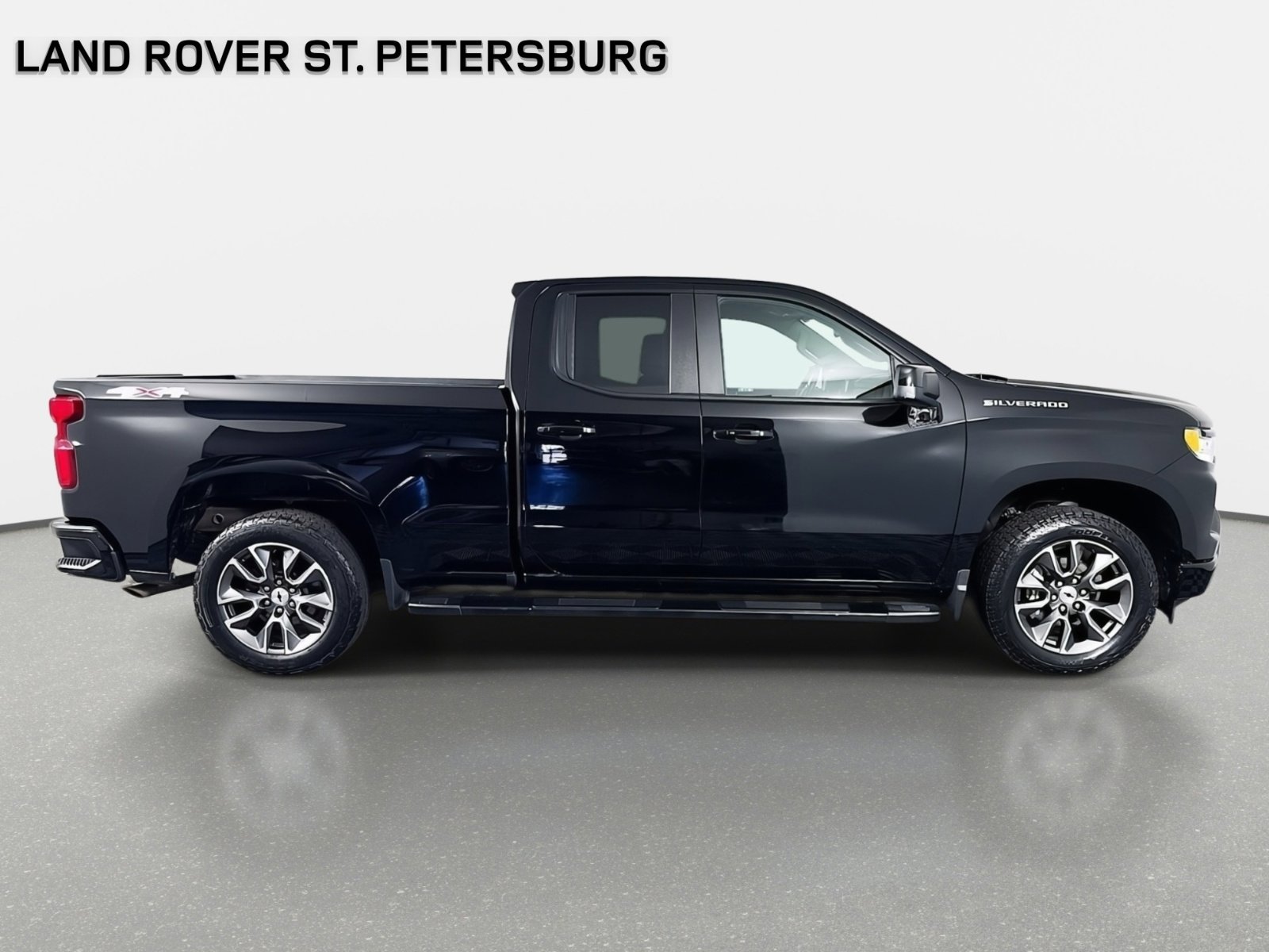 Used 2023 Chevrolet Silverado 1500 RST image 5