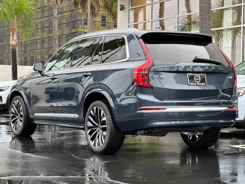 New 2026 Volvo XC90 T8 Plus AWD/4WD image 3