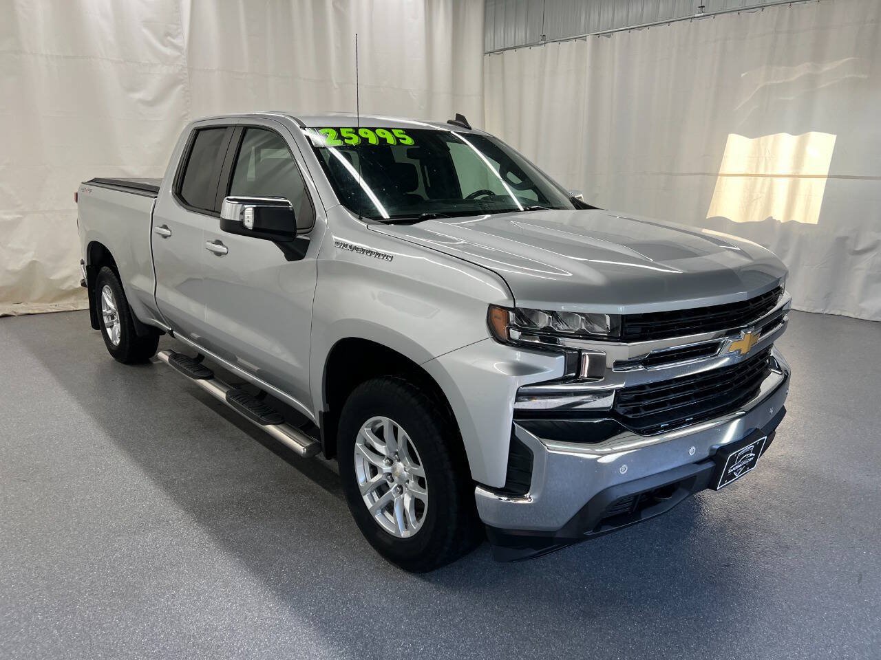 Used 2020 Chevrolet Silverado 1500 LT w/ All-Star Edition AWD/4WD image 3