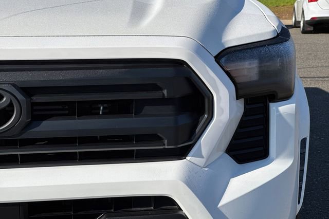 Used 2025 Toyota Tacoma SR5 image 50