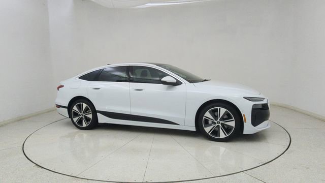 Used 2025 Audi A6 e-tron Premium w/ Convenience Package image 61