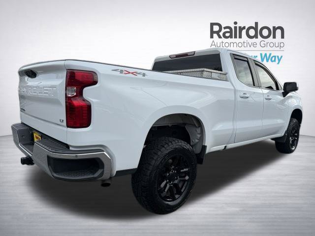 Used 2022 Chevrolet Silverado 1500 LT AWD/4WD image 7
