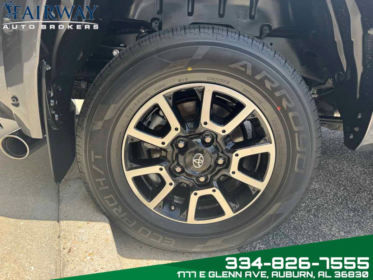 Used 2018 Toyota Tundra Limited image 35