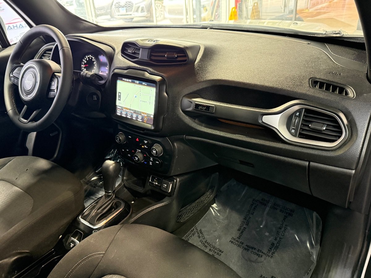 Used 2021 Jeep Renegade Latitude w/ Sun & Sound Group FWD image 36