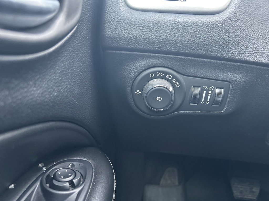 Used 2019 Jeep Compass High Altitude image 35