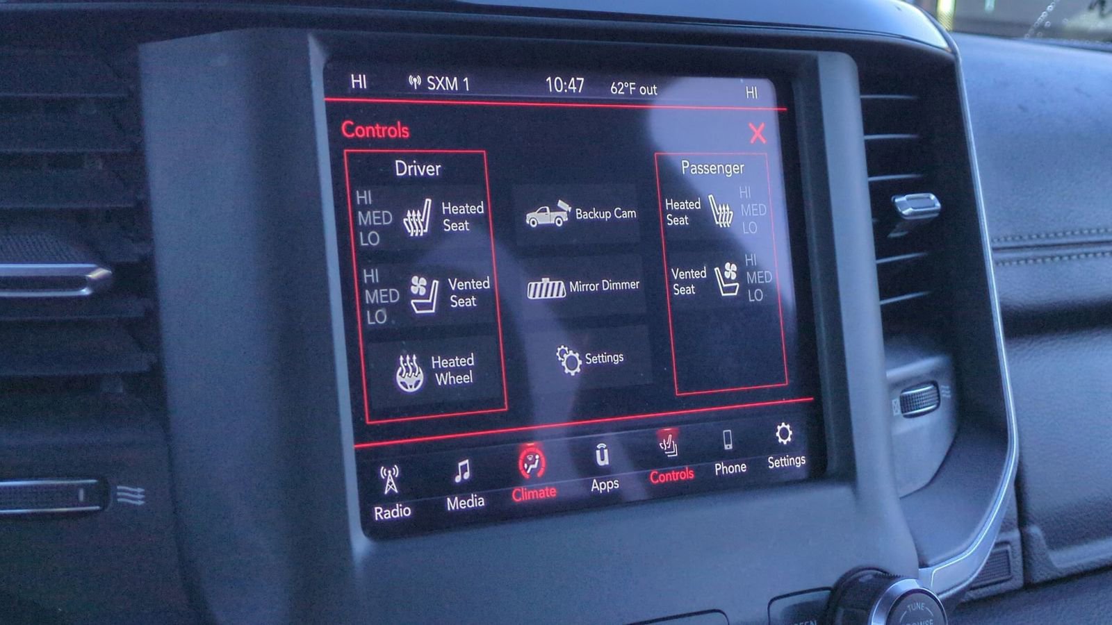 Used 2020 RAM 1500 Laramie w/ Sport Appearance Package image 27