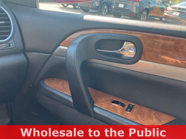 Used 2011 Buick Enclave CXL image 29