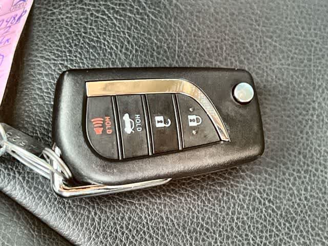 Used 2022 Toyota Camry SE AWD/4WD image 21