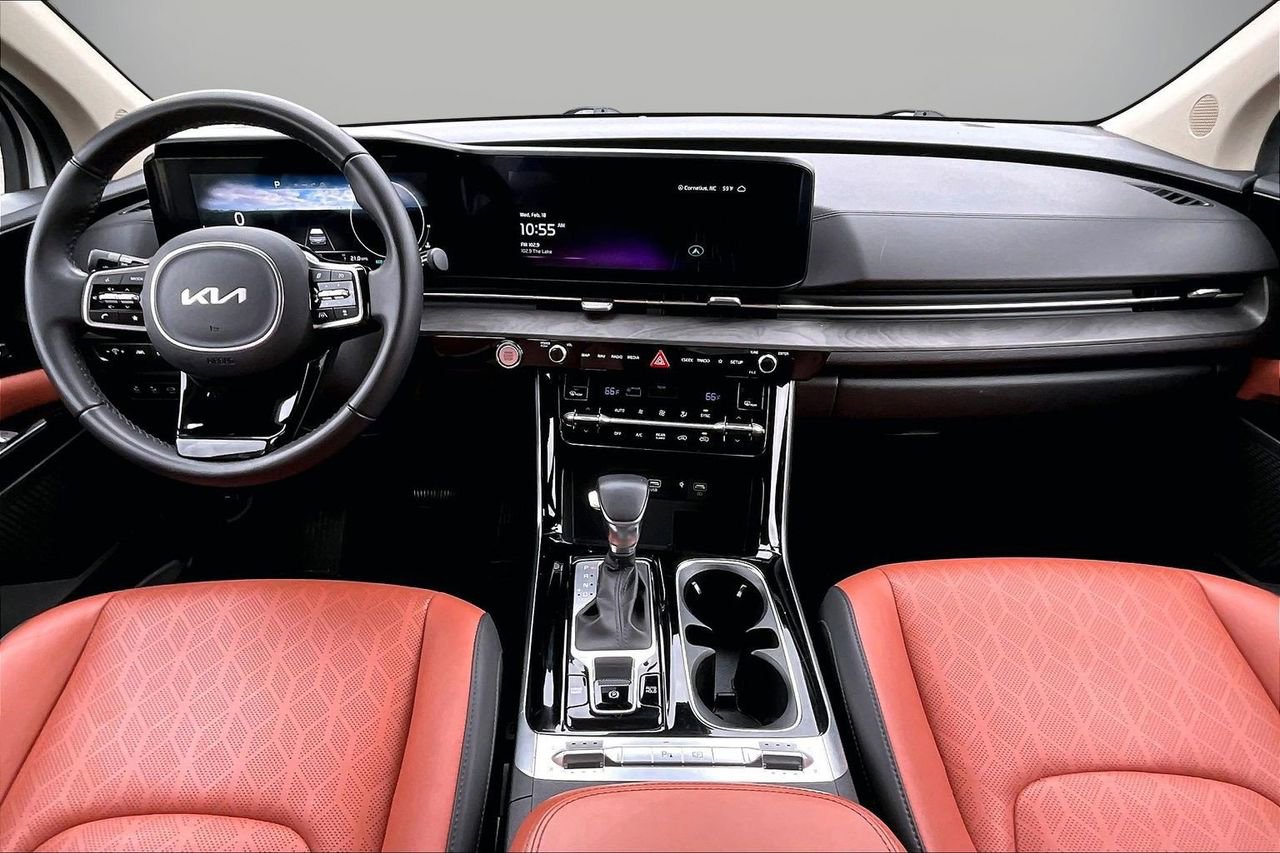 Used 2024 Kia Carnival SX image 15