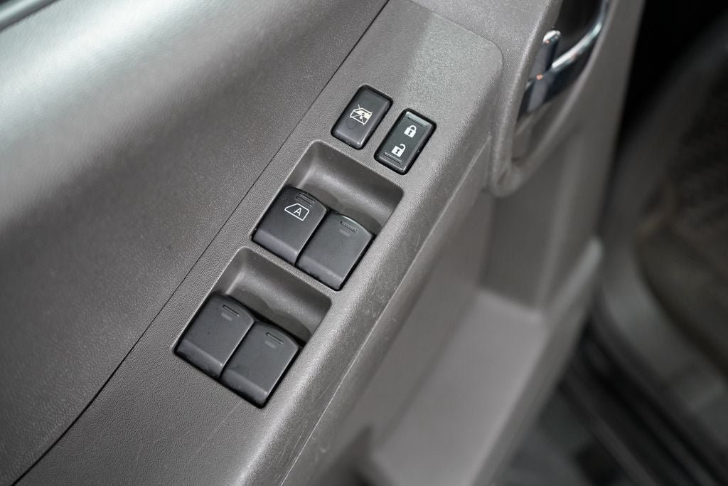 Used 2011 Nissan Xterra PRO-4X AWD/4WD image 17