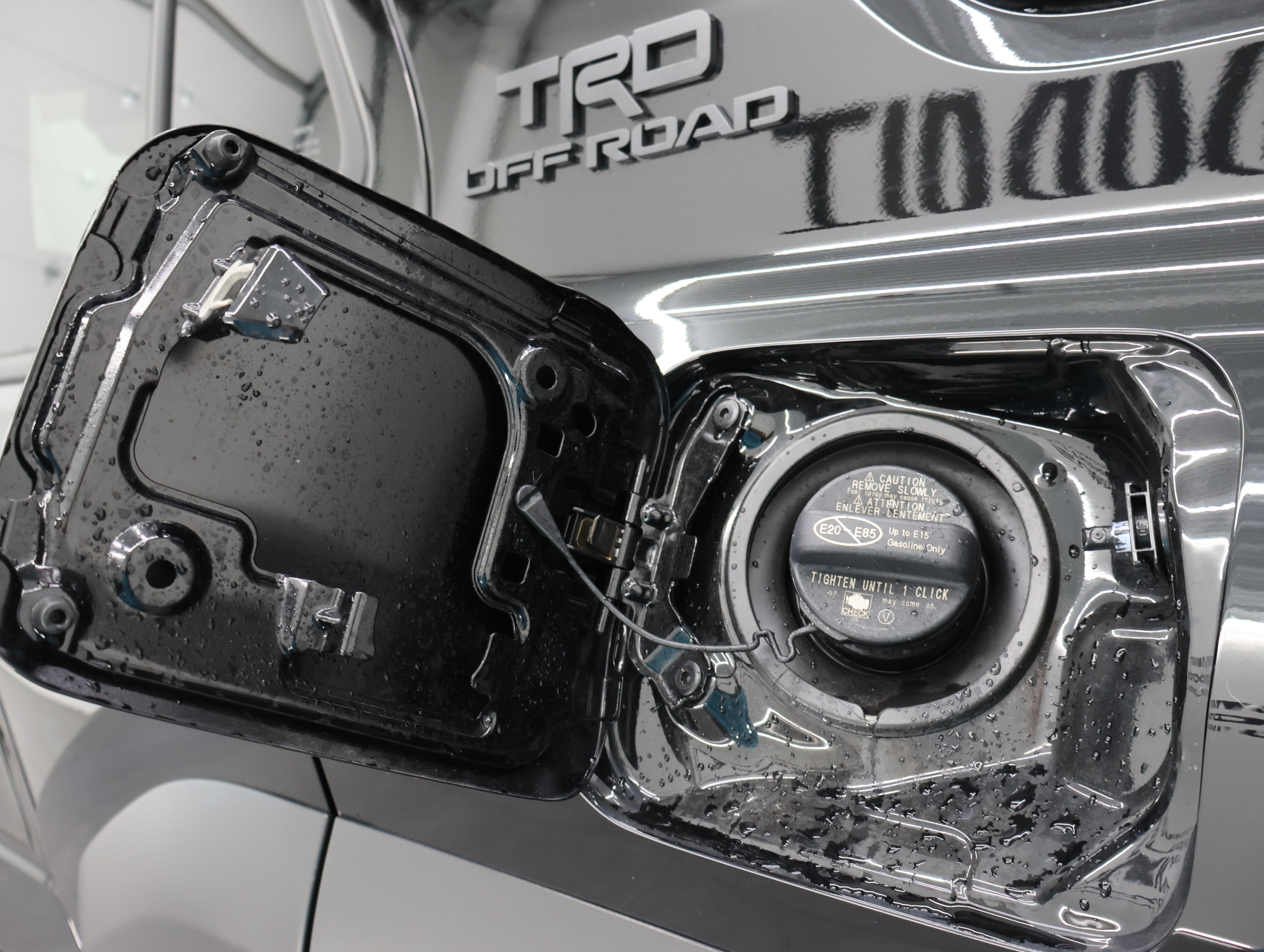 Used 2025 Toyota 4Runner TRD Off-Road Premium AWD/4WD image 35