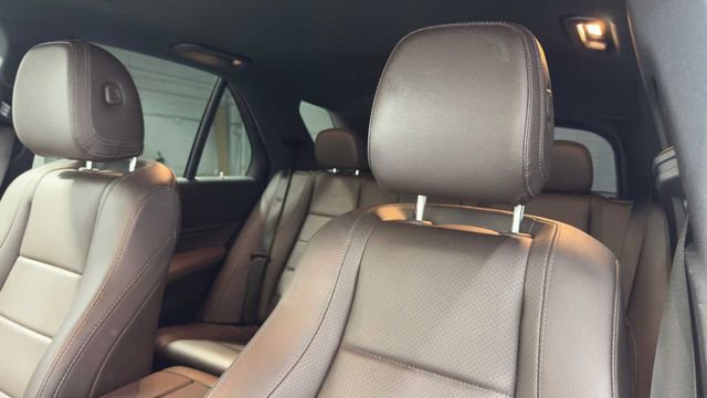 Used 2021 Mercedes-Benz GLE 350 image 23