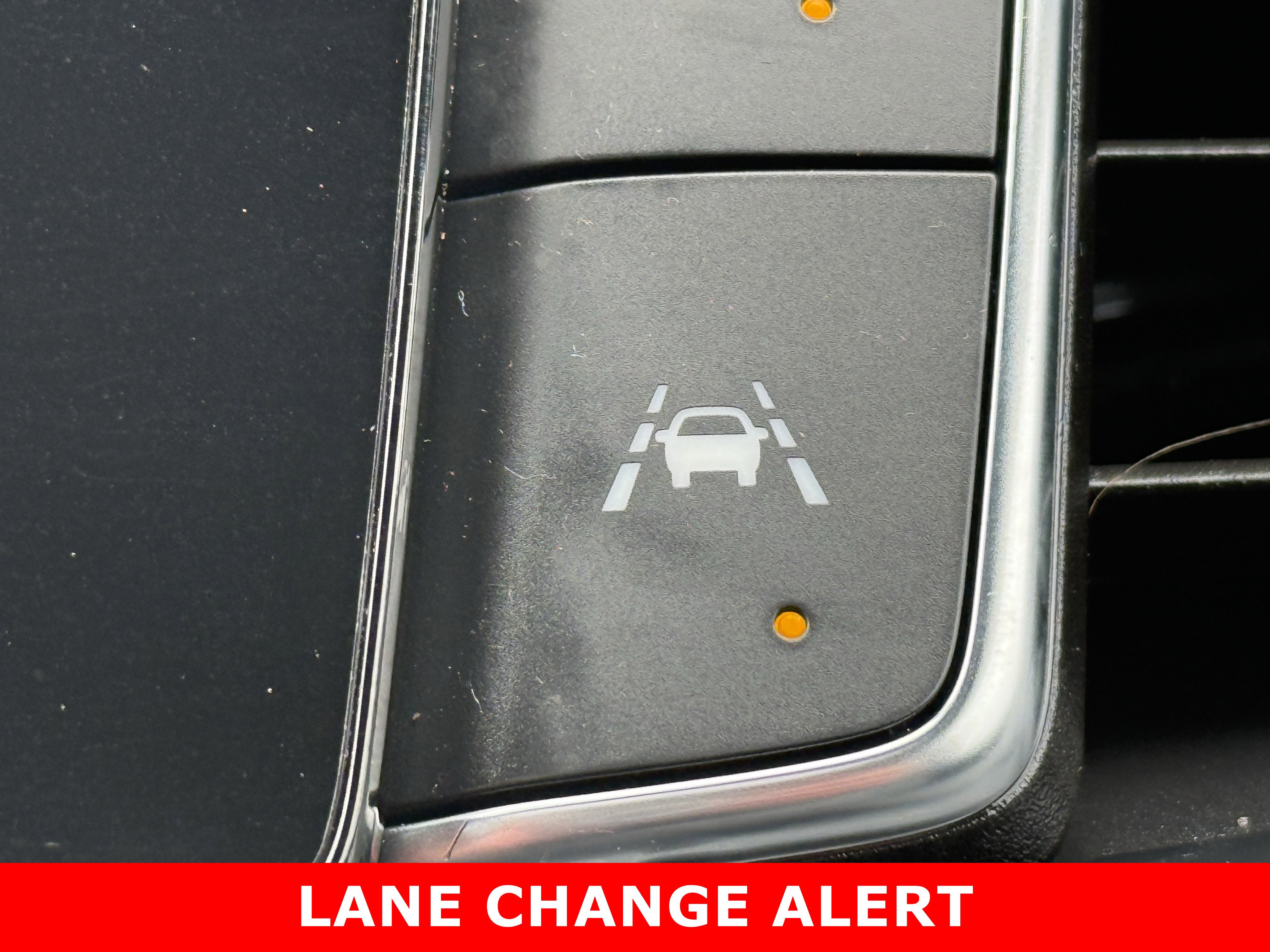 Used 2023 Buick Enclave Essence w/ Experience Buick Package image 27